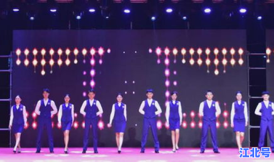 灯火里的中国节目主持串词？灯火里的中国舞蹈串词