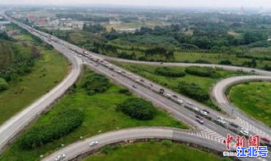 高速公路免费何时开始(高速免费什么时候开始实行)