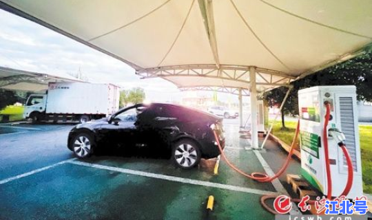 高速路的充电桩，高速公路上的充电桩一般是哪家的