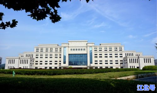 大连工业大学是一本还是二本 张雪峰为啥说大连工业大学好