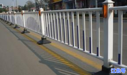 郑州隔离新政策，郑州市政隔离护栏厂家