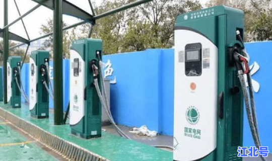 高速路的充电桩(高速加油站有充电桩吗)