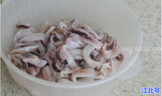 鱿鱼圈的制作，鱿鱼圈怎么做好吃又简单