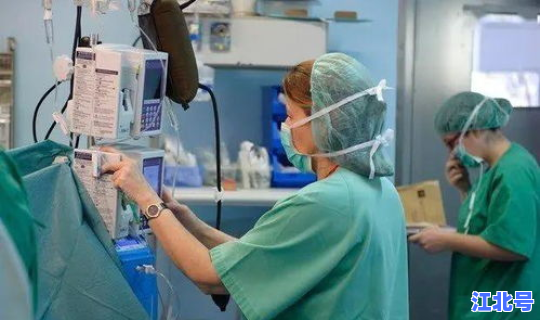 12人确诊感染，感染爆发是几例