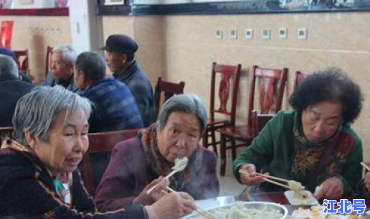 河北石家庄老太太，石家庄永壁算卦老太太