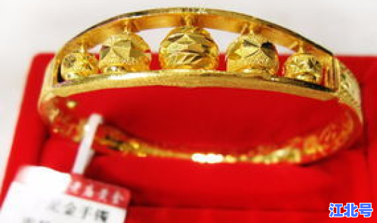 老庙跟老凤祥一个档次吗 老庙黄金为啥比老凤祥便宜