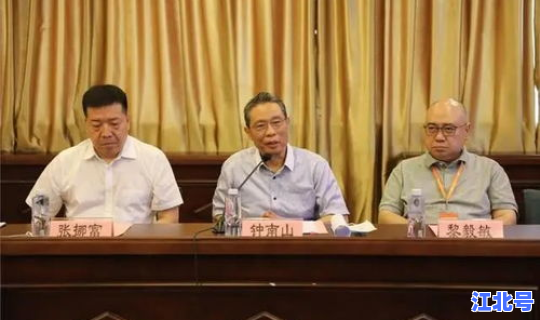 疫情专家张文宏 张文宏与钟南山