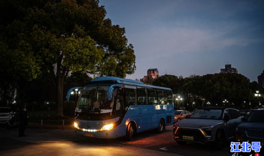 没有做核酸可以坐大巴吗现在(坐大巴需要核酸检测吗)